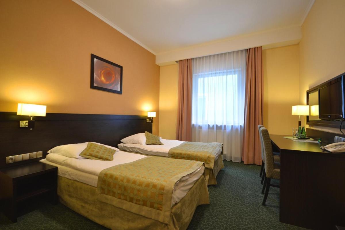 Hotel Topaz Poznan Centrum Exterior foto